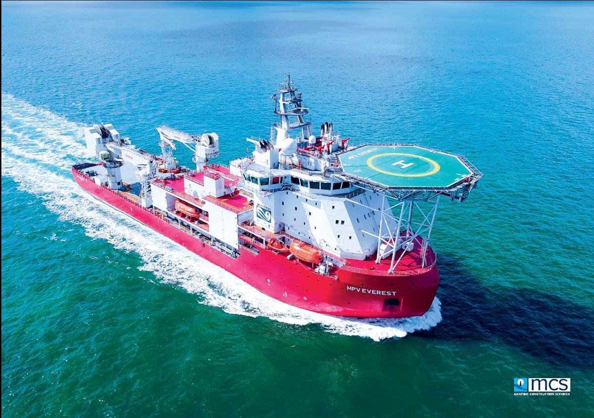 El navío de tipo MPV “Everest”, que recuperó el F/A-18E.